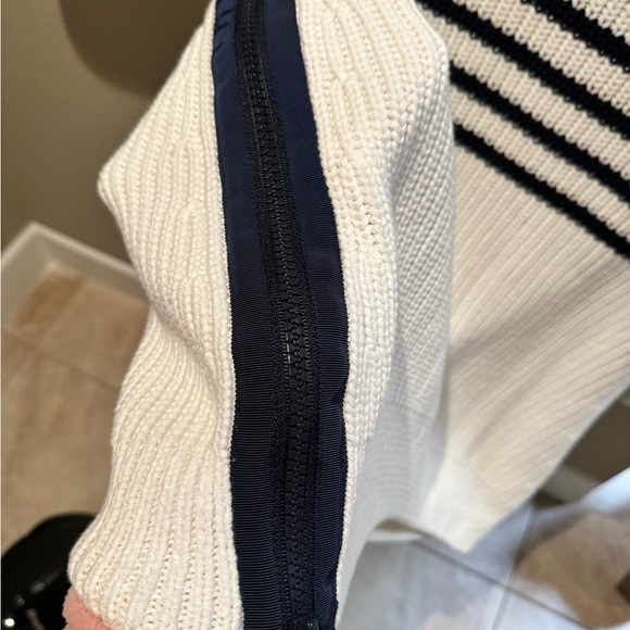 Kate Spade Sweater - Picture 4 of 6